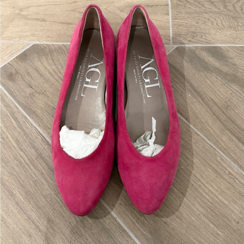Attilio Giusti Leombruni Fuchsia Suede Flats 38.5(8)